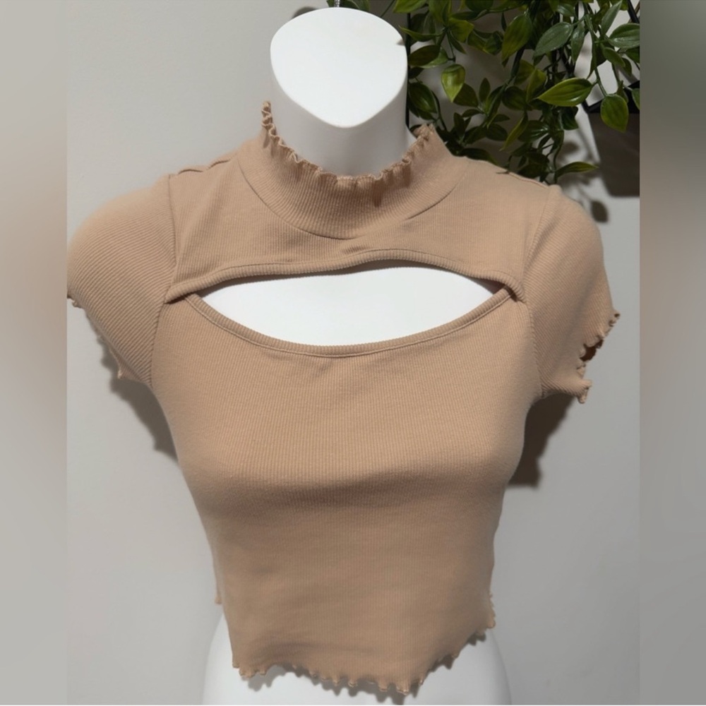 PacSun Tan Cut-Out Crop Top